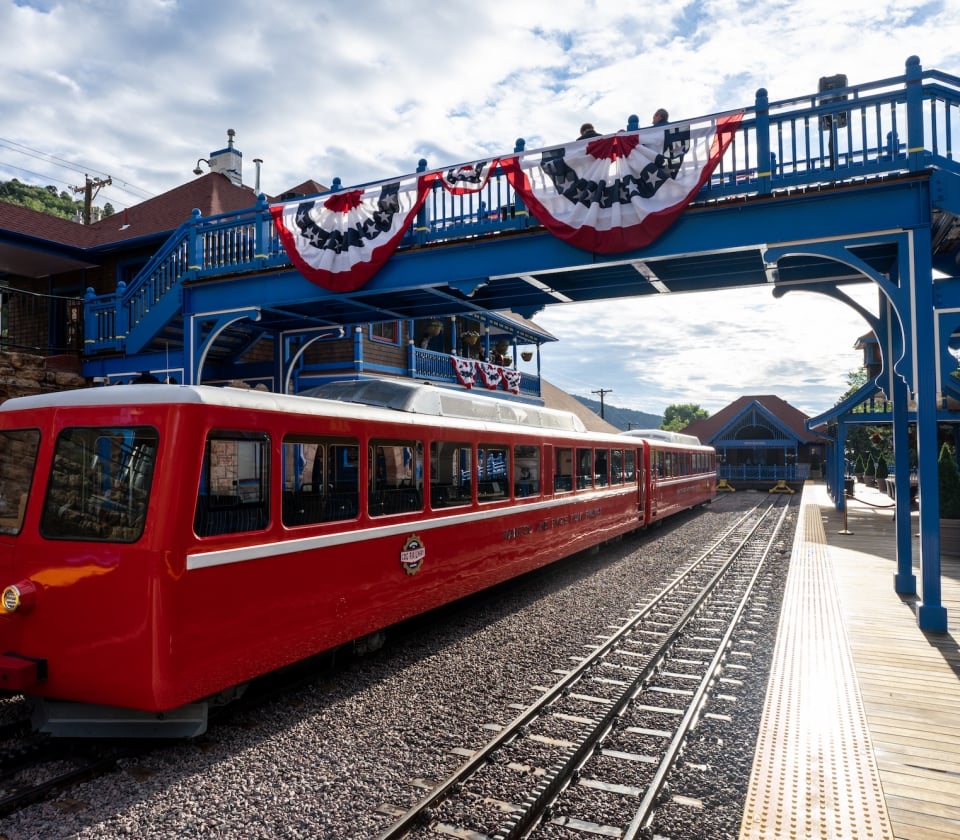 Gallery - The Broadmoor Manitou & Pikes Peak Cog Railway